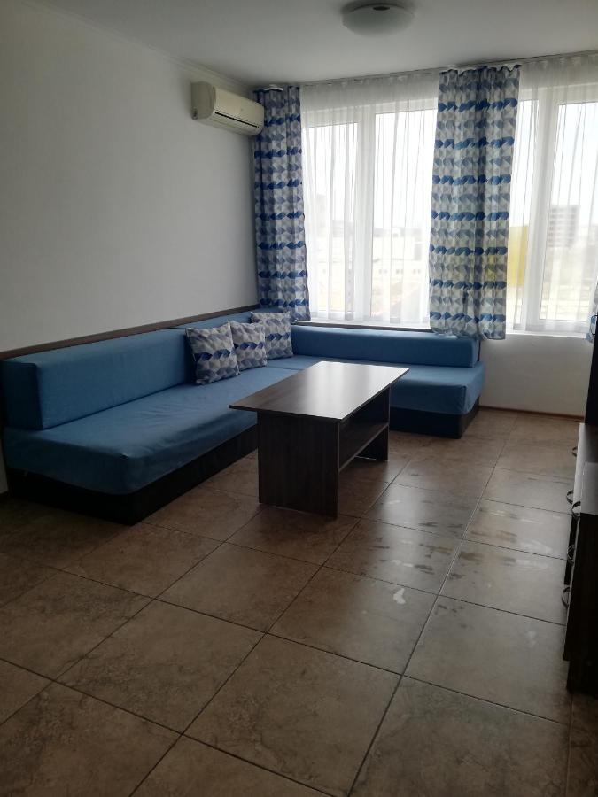 Apartamenti Zhelezovi 포마리 외부 사진